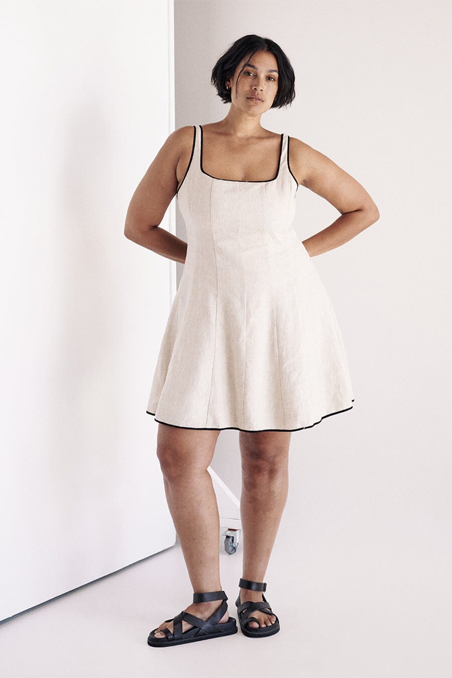 BECK NATURAL LINEN MINI DRESS Clothing DISSH Boutiques 12 NATURAL